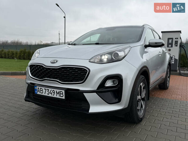 Серый Киа Sportage, объемом двигателя 1.6 л и пробегом 90 тыс. км за 21500 $, фото 1 на Automoto.ua