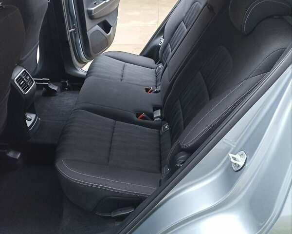 Сірий Кіа Sportage, об'ємом двигуна 1.59 л та пробігом 68 тис. км за 16900 $, фото 1 на Automoto.ua
