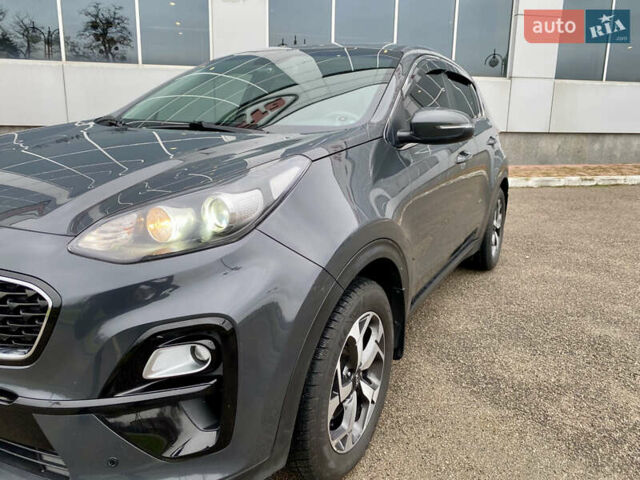 Сірий Кіа Sportage, об'ємом двигуна 1.59 л та пробігом 71 тис. км за 15999 $, фото 13 на Automoto.ua