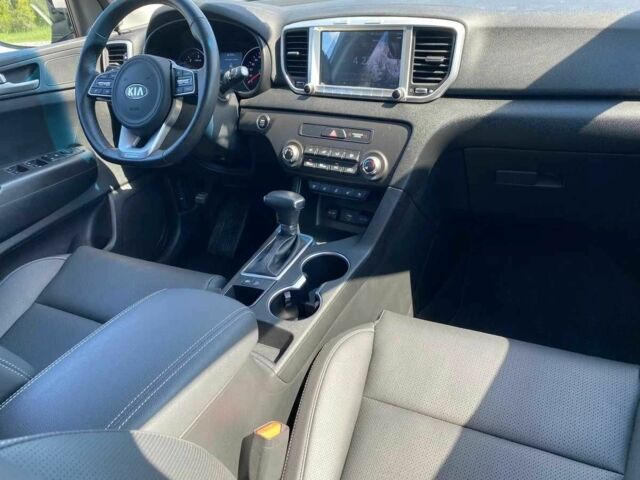 Серый Киа Sportage, объемом двигателя 2 л и пробегом 130 тыс. км за 15000 $, фото 7 на Automoto.ua