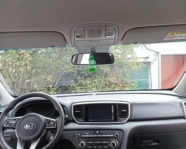 Сірий Кіа Sportage, об'ємом двигуна 1.59 л та пробігом 68 тис. км за 16900 $, фото 5 на Automoto.ua