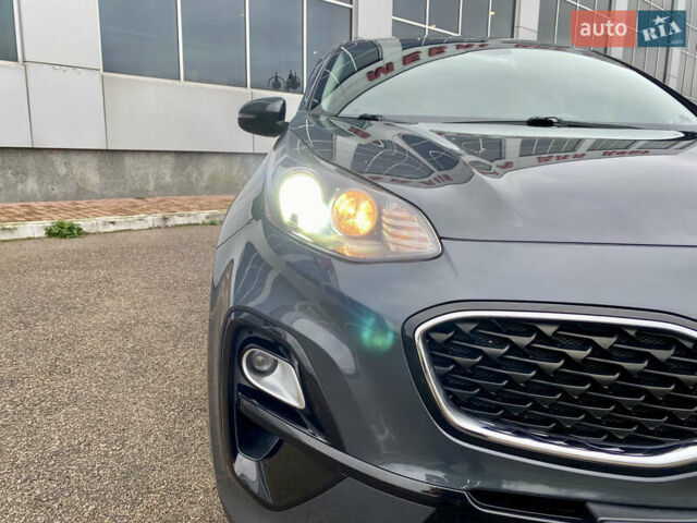 Сірий Кіа Sportage, об'ємом двигуна 1.59 л та пробігом 71 тис. км за 15999 $, фото 10 на Automoto.ua