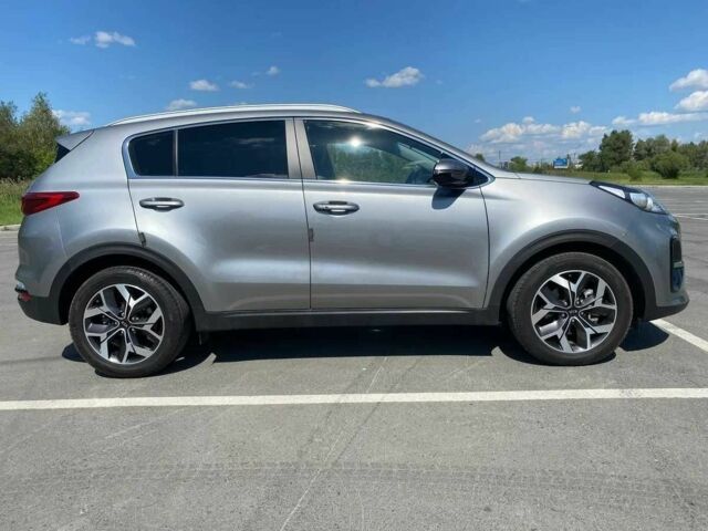 Серый Киа Sportage, объемом двигателя 2 л и пробегом 130 тыс. км за 15000 $, фото 2 на Automoto.ua