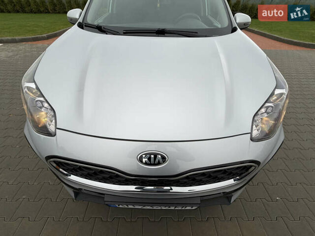 Серый Киа Sportage, объемом двигателя 1.6 л и пробегом 90 тыс. км за 21500 $, фото 11 на Automoto.ua