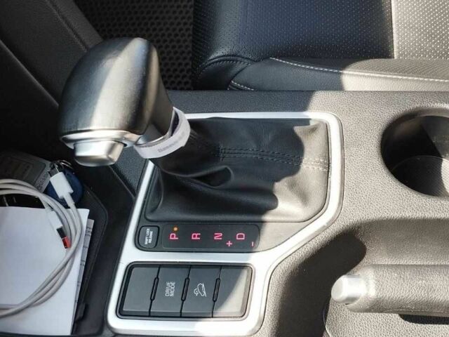 Сірий Кіа Sportage, об'ємом двигуна 1.6 л та пробігом 74 тис. км за 19000 $, фото 7 на Automoto.ua