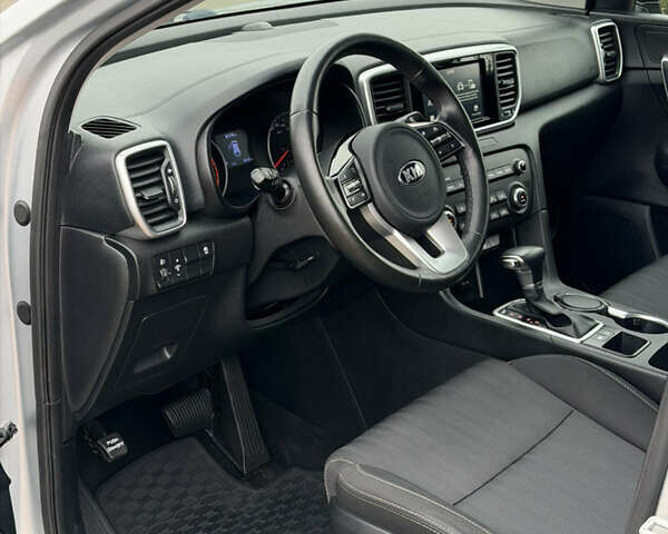 Серый Киа Sportage, объемом двигателя 1.6 л и пробегом 90 тыс. км за 21500 $, фото 50 на Automoto.ua