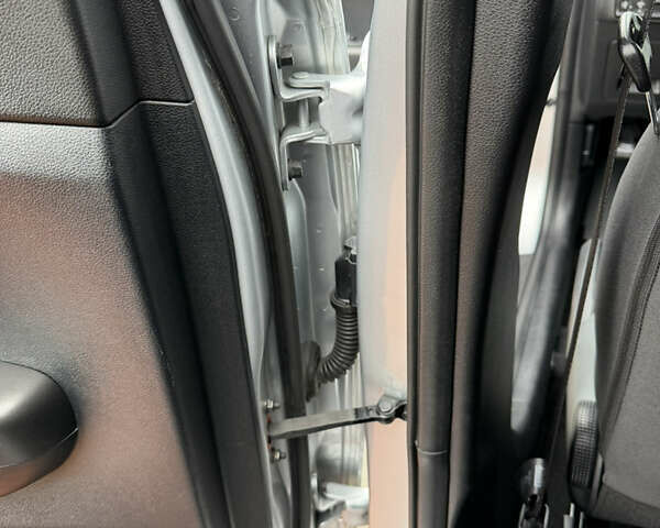 Серый Киа Sportage, объемом двигателя 1.6 л и пробегом 90 тыс. км за 21500 $, фото 54 на Automoto.ua