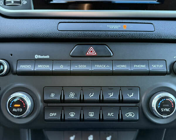 Сірий Кіа Sportage, об'ємом двигуна 1.59 л та пробігом 28 тис. км за 18100 $, фото 32 на Automoto.ua