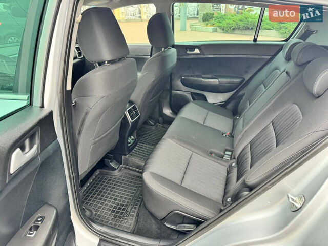 Серый Киа Sportage, объемом двигателя 1.59 л и пробегом 76 тыс. км за 14800 $, фото 8 на Automoto.ua