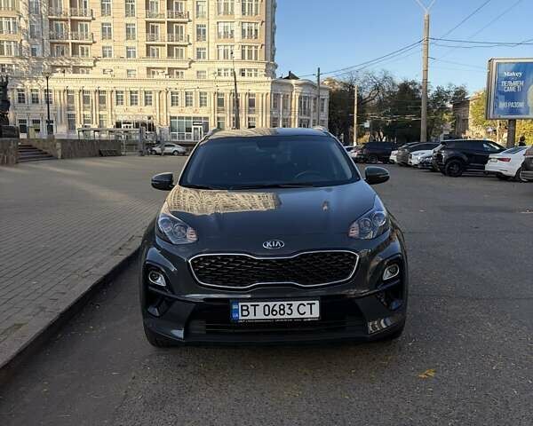 Серый Киа Sportage, объемом двигателя 1.59 л и пробегом 48 тыс. км за 18000 $, фото 2 на Automoto.ua
