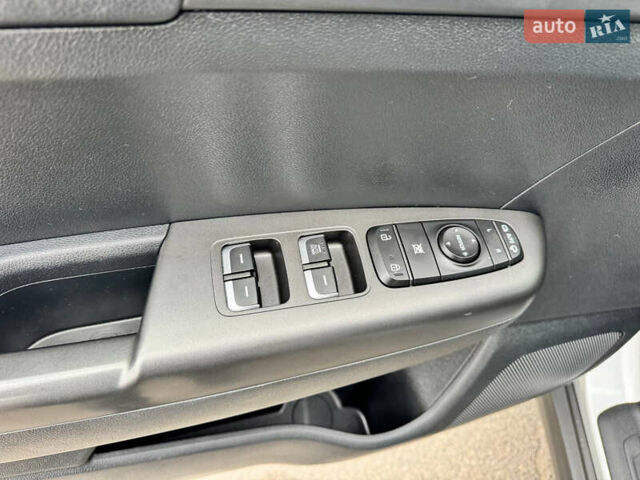 Серый Киа Sportage, объемом двигателя 1.59 л и пробегом 76 тыс. км за 14800 $, фото 7 на Automoto.ua