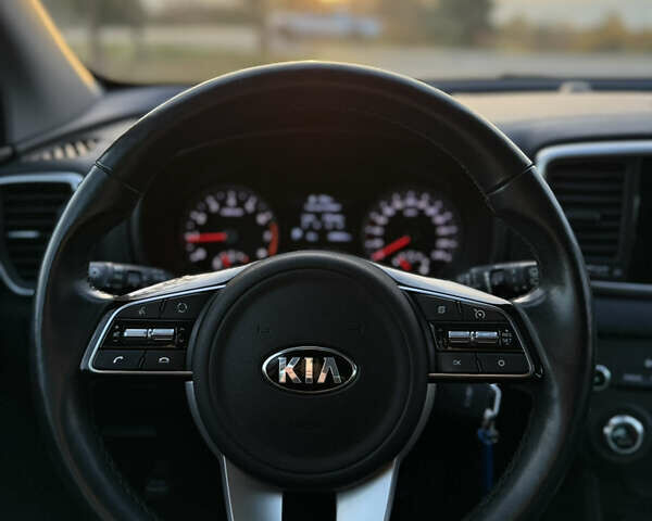 Сірий Кіа Sportage, об'ємом двигуна 1.59 л та пробігом 28 тис. км за 18100 $, фото 39 на Automoto.ua