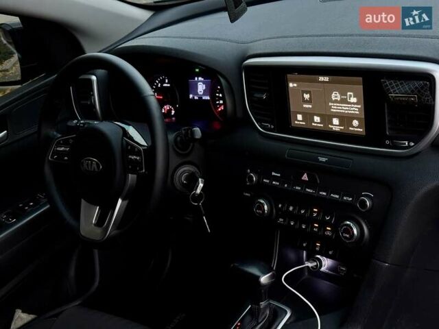 Серый Киа Sportage, объемом двигателя 1.6 л и пробегом 147 тыс. км за 17999 $, фото 14 на Automoto.ua