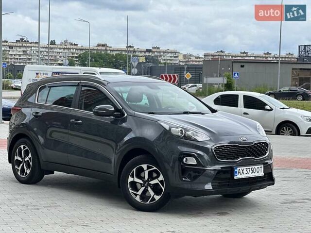 Киа Sportage 2019 в Киеве на Automoto.ua Серый Киа Sportage, объемом двигателя 1.59 л и пробегом 53 тыс. км за 16999 $, фото 7 на Automoto.ua