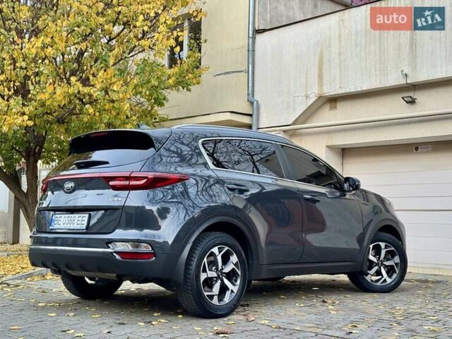 Серый Киа Sportage, объемом двигателя 1.6 л и пробегом 147 тыс. км за 17999 $, фото 3 на Automoto.ua