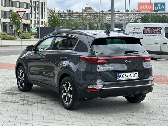 Киа Sportage 2019 в Киеве на Automoto.ua Серый Киа Sportage, объемом двигателя 1.59 л и пробегом 53 тыс. км за 16999 $, фото 3 на Automoto.ua