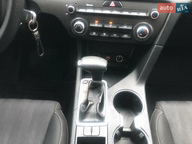 Серый Киа Sportage, объемом двигателя 1.59 л и пробегом 86 тыс. км за 15999 $, фото 17 на Automoto.ua