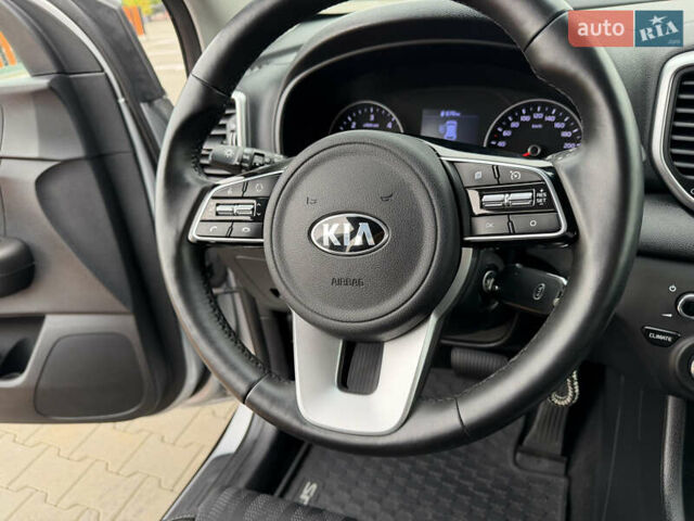 Серый Киа Sportage, объемом двигателя 1.6 л и пробегом 90 тыс. км за 21500 $, фото 53 на Automoto.ua