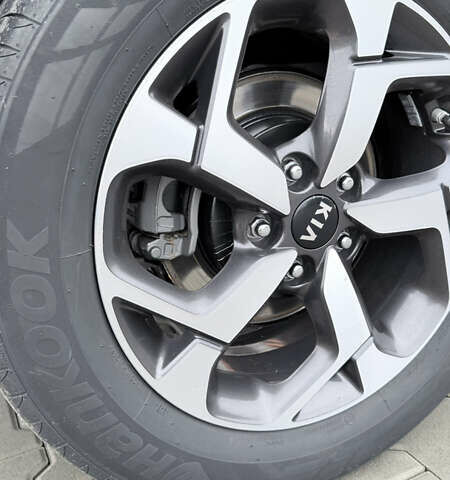 Серый Киа Sportage, объемом двигателя 1.6 л и пробегом 90 тыс. км за 21500 $, фото 35 на Automoto.ua