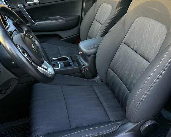 Сірий Кіа Sportage, об'ємом двигуна 1.59 л та пробігом 28 тис. км за 18100 $, фото 30 на Automoto.ua