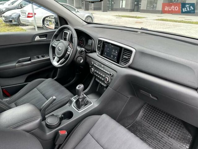 Киа Sportage 2019 в Киеве на Automoto.ua Серый Киа Sportage, объемом двигателя 1.59 л и пробегом 53 тыс. км за 16999 $, фото 18 на Automoto.ua