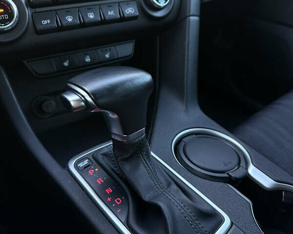 Сірий Кіа Sportage, об'ємом двигуна 1.59 л та пробігом 28 тис. км за 18100 $, фото 35 на Automoto.ua