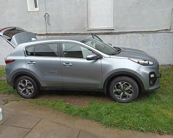 Сірий Кіа Sportage, об'ємом двигуна 1.59 л та пробігом 68 тис. км за 16900 $, фото 17 на Automoto.ua