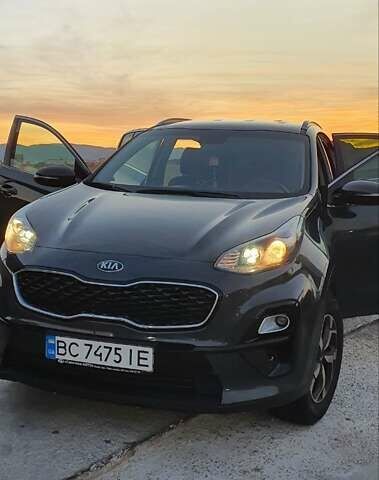 Сірий Кіа Sportage, об'ємом двигуна 1.59 л та пробігом 60 тис. км за 20600 $, фото 2 на Automoto.ua