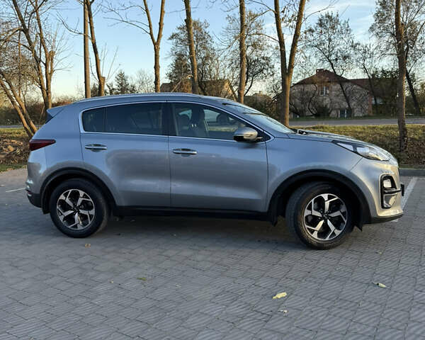 Сірий Кіа Sportage, об'ємом двигуна 1.59 л та пробігом 28 тис. км за 18100 $, фото 3 на Automoto.ua