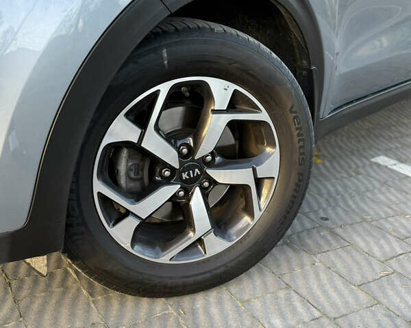 Сірий Кіа Sportage, об'ємом двигуна 1.59 л та пробігом 28 тис. км за 18100 $, фото 24 на Automoto.ua