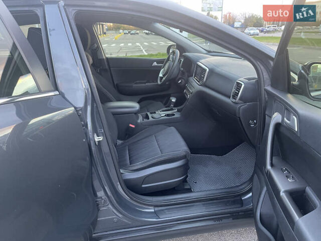 Серый Киа Sportage, объемом двигателя 1.59 л и пробегом 116 тыс. км за 17500 $, фото 7 на Automoto.ua