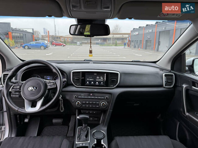 Серый Киа Sportage, объемом двигателя 1.6 л и пробегом 90 тыс. км за 21500 $, фото 51 на Automoto.ua