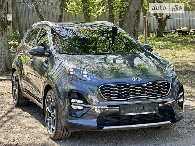 Серый Киа Sportage, объемом двигателя 2 л и пробегом 112 тыс. км за 27950 $, фото 1 на Automoto.ua