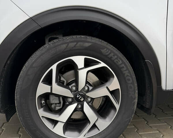 Серый Киа Sportage, объемом двигателя 1.6 л и пробегом 90 тыс. км за 21500 $, фото 16 на Automoto.ua