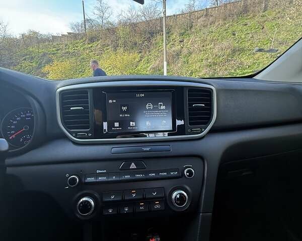 Сірий Кіа Sportage, об'ємом двигуна 1.59 л та пробігом 220 тис. км за 14200 $, фото 7 на Automoto.ua