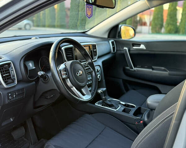 Сірий Кіа Sportage, об'ємом двигуна 1.59 л та пробігом 28 тис. км за 18100 $, фото 27 на Automoto.ua
