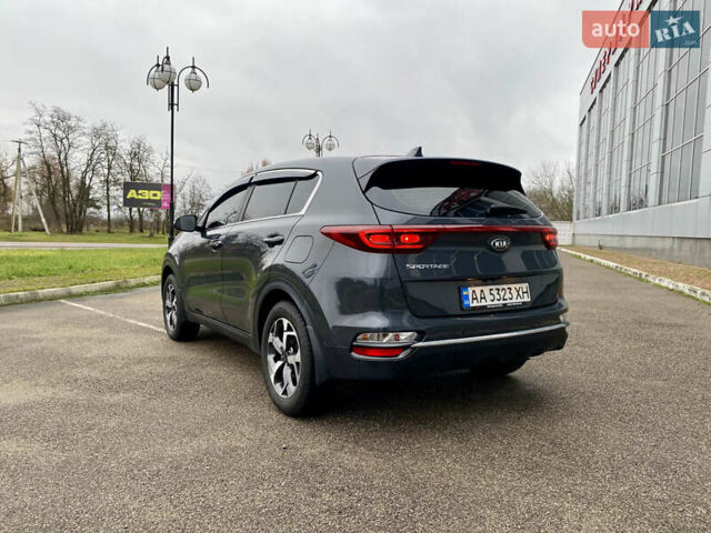 Сірий Кіа Sportage, об'ємом двигуна 1.59 л та пробігом 71 тис. км за 15999 $, фото 17 на Automoto.ua