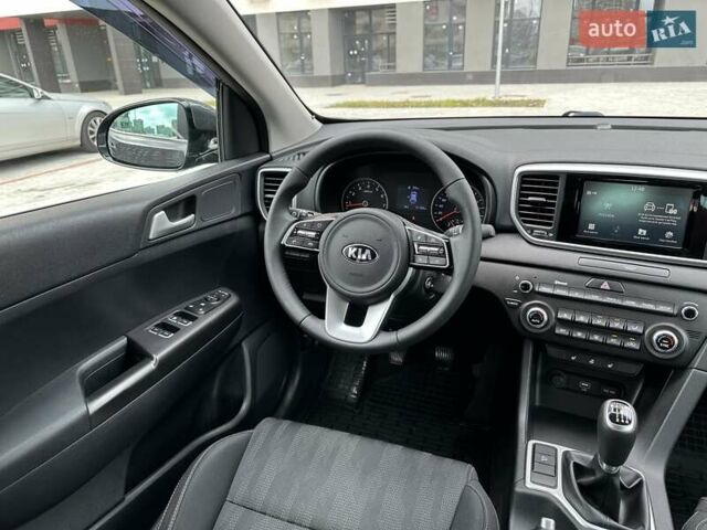 Киа Sportage 2019 в Киеве на Automoto.ua Серый Киа Sportage, объемом двигателя 1.59 л и пробегом 53 тыс. км за 16999 $, фото 20 на Automoto.ua