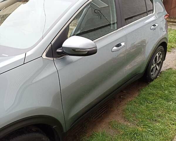Сірий Кіа Sportage, об'ємом двигуна 1.59 л та пробігом 68 тис. км за 16900 $, фото 10 на Automoto.ua