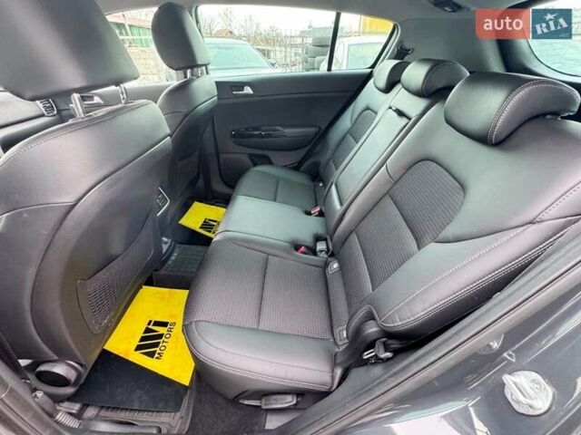 Серый Киа Sportage, объемом двигателя 2 л и пробегом 57 тыс. км за 26500 $, фото 52 на Automoto.ua