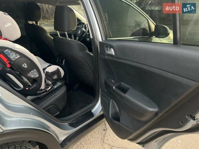 Серый Киа Sportage, объемом двигателя 1.59 л и пробегом 142 тыс. км за 19800 $, фото 14 на Automoto.ua