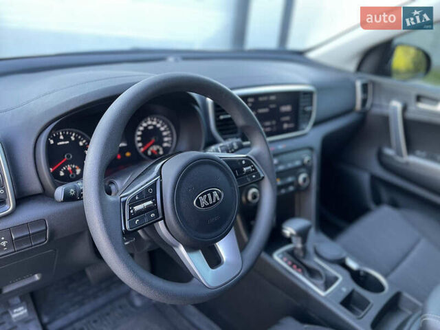 Серый Киа Sportage, объемом двигателя 1.6 л и пробегом 3 тыс. км за 21700 $, фото 28 на Automoto.ua