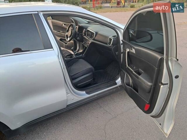 Серый Киа Sportage, объемом двигателя 1.6 л и пробегом 92 тыс. км за 16700 $, фото 16 на Automoto.ua