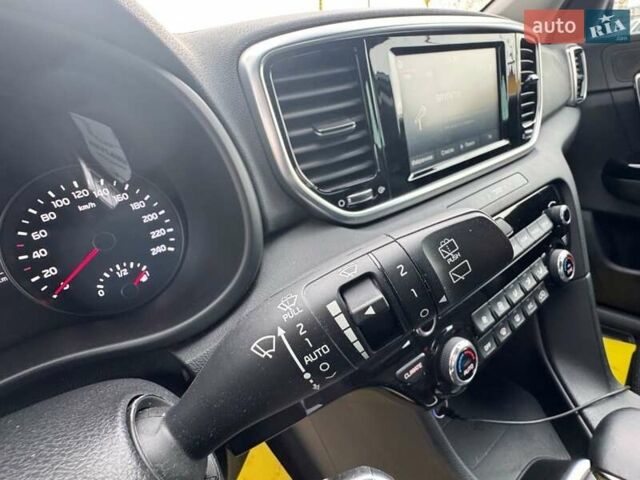 Серый Киа Sportage, объемом двигателя 2 л и пробегом 57 тыс. км за 26500 $, фото 73 на Automoto.ua
