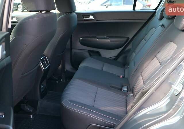 Серый Киа Sportage, объемом двигателя 1.59 л и пробегом 68 тыс. км за 18626 $, фото 13 на Automoto.ua