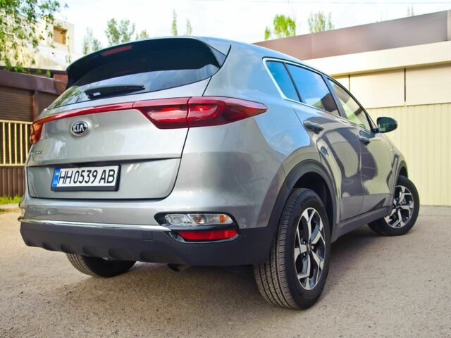 Сірий Кіа Sportage, об'ємом двигуна 0.24 л та пробігом 41 тис. км за 19900 $, фото 3 на Automoto.ua