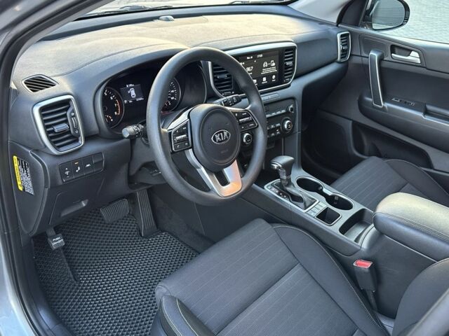 Киа Sportage 2020 в Черновцах на Automoto.ua Серый Киа Sportage, объемом двигателя 2.4 л и пробегом 128 тыс. км за 16800 $, фото 6 на Automoto.ua