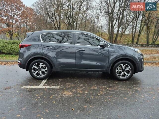 Сірий Кіа Sportage, об'ємом двигуна 1.59 л та пробігом 53 тис. км за 18900 $, фото 3 на Automoto.ua