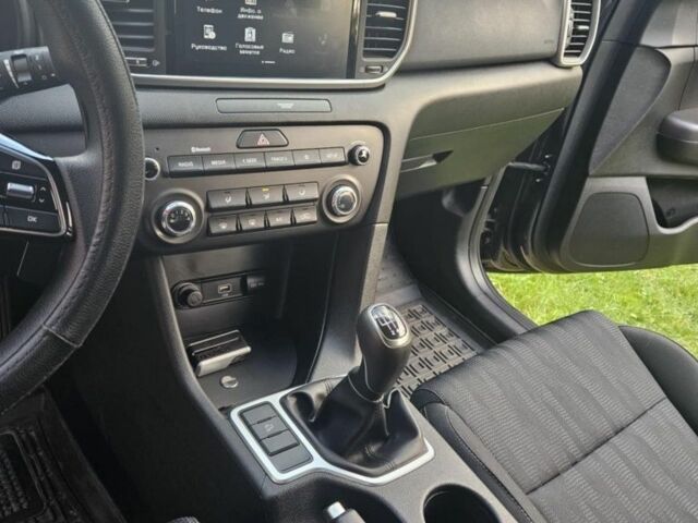 Серый Киа Sportage, объемом двигателя 1.6 л и пробегом 29 тыс. км за 17000 $, фото 3 на Automoto.ua