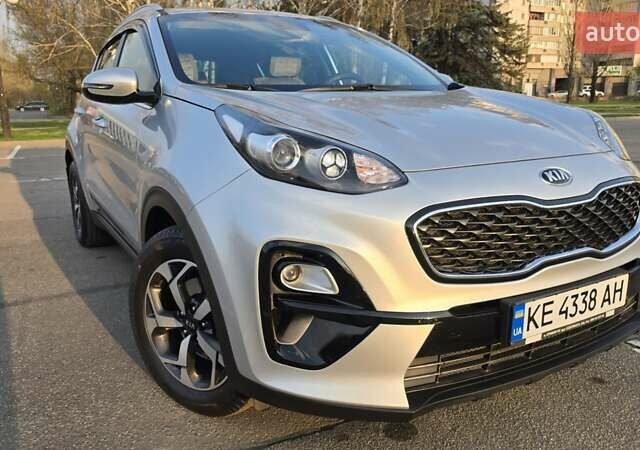 Сірий Кіа Sportage, об'ємом двигуна 1.6 л та пробігом 59 тис. км за 22000 $, фото 9 на Automoto.ua